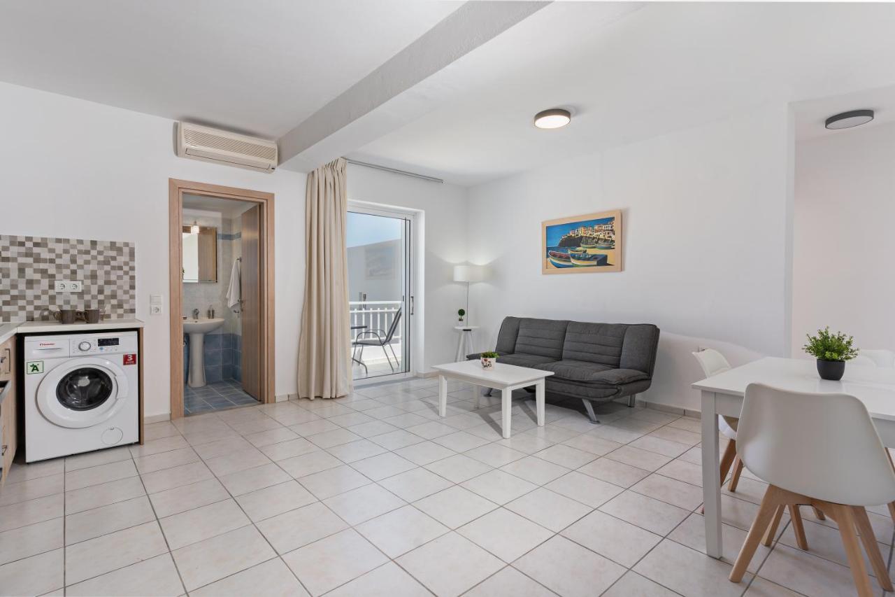 Azure Seaside Apts Magnisia Exterior photo