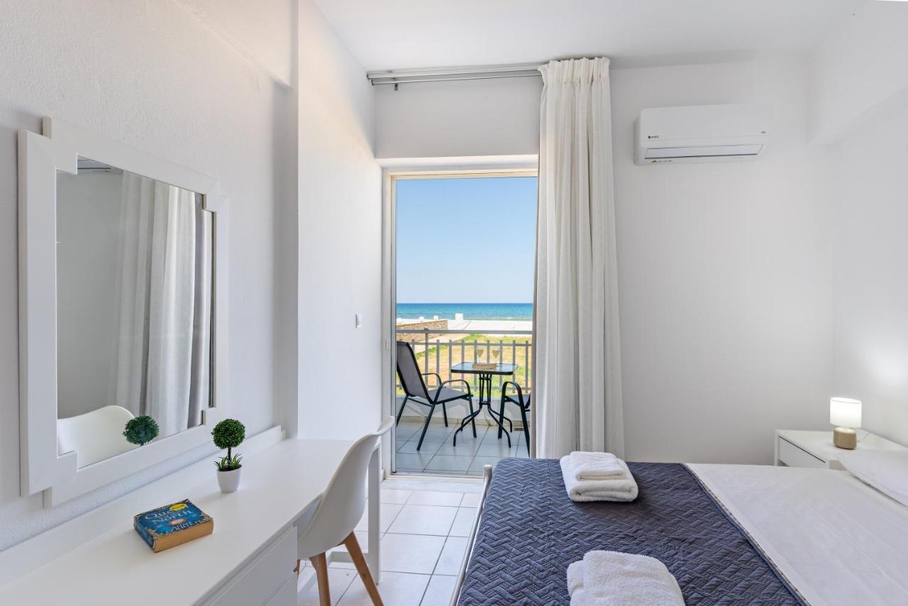 Azure Seaside Apts Magnisia Exterior photo