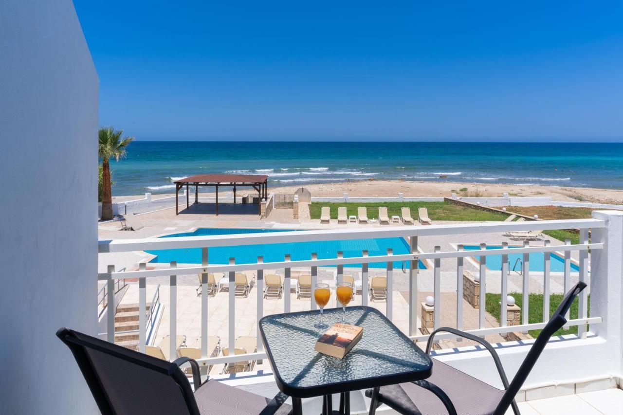 Azure Seaside Apts Magnisia Exterior photo