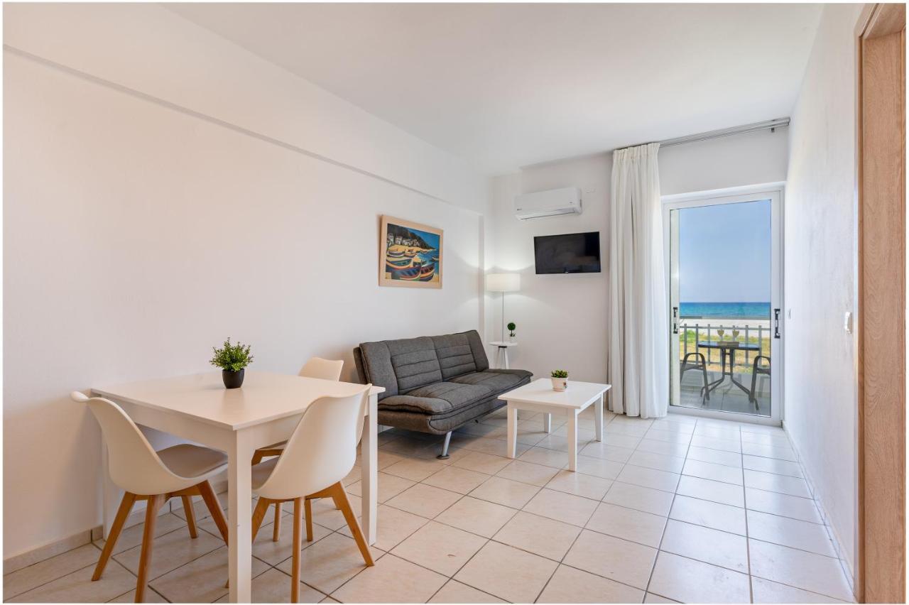 Azure Seaside Apts Magnisia Exterior photo