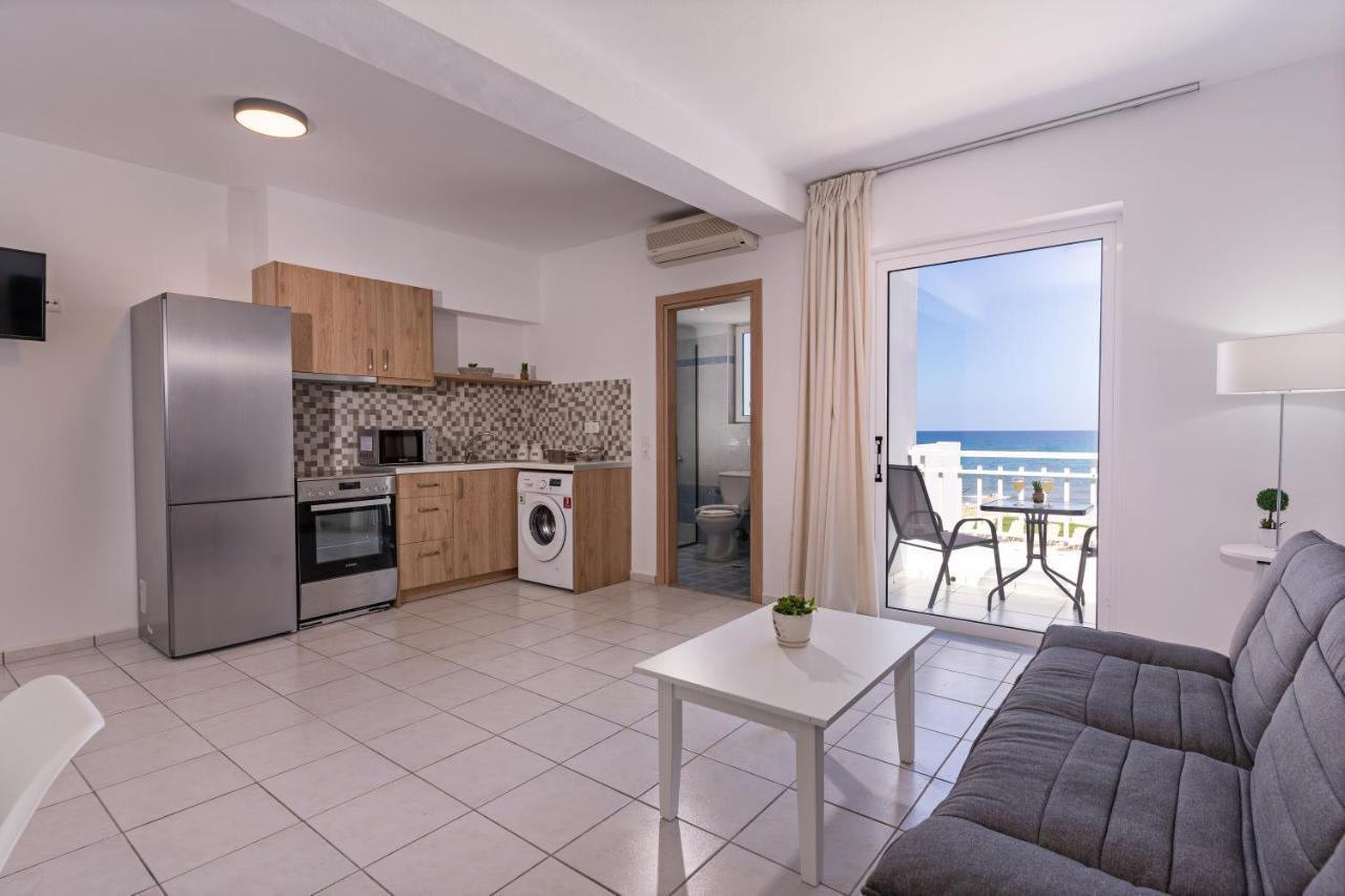 Azure Seaside Apts Magnisia Exterior photo